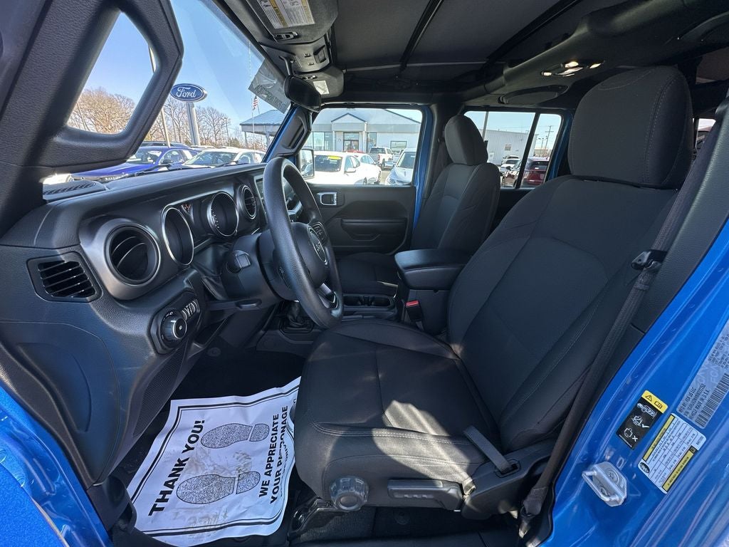 2022 Jeep Wrangler Unlimited Willys