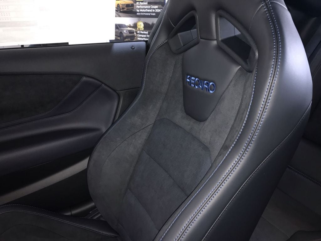 2025 Ford Mustang Dark Horse