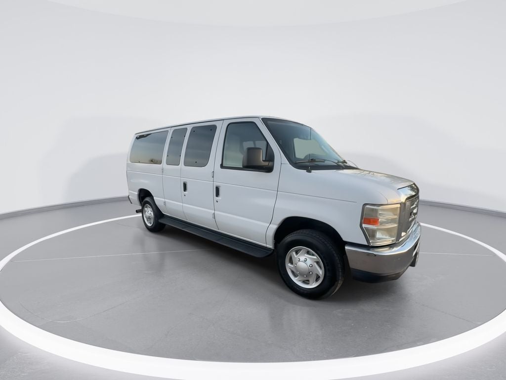 2013 Ford E-350SD XLT