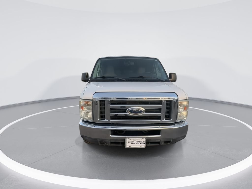 2013 Ford E-350SD XLT