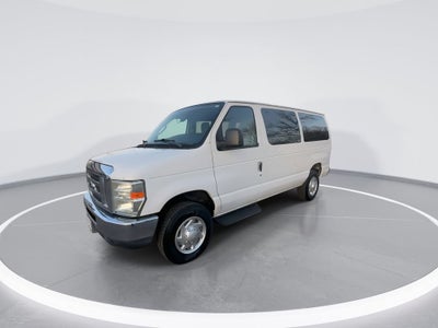 2013 Ford E-350SD XLT