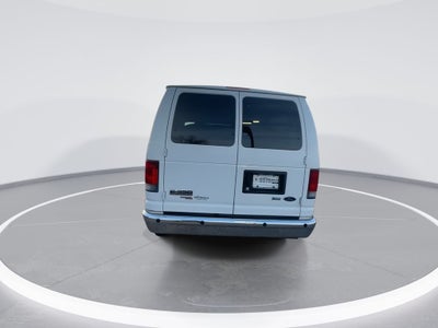 2013 Ford E-350SD XLT