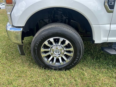 2022 Ford F-350SD Lariat