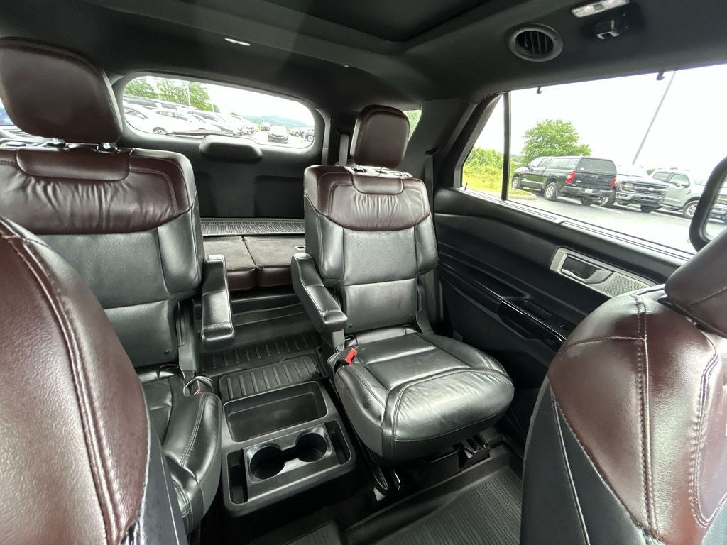 2021 Ford Explorer Platinum
