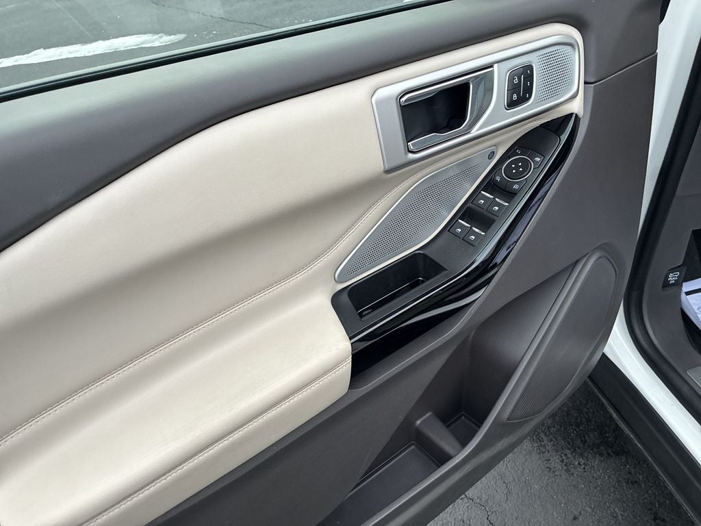 2022 Ford Explorer Platinum