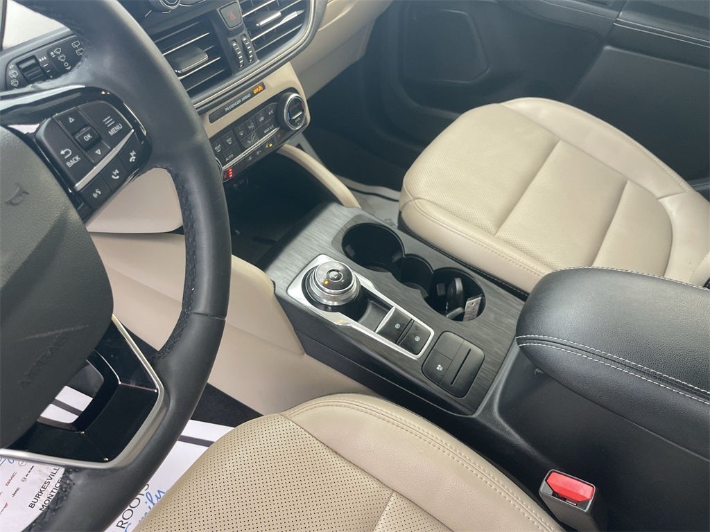 2021 Ford Escape SEL