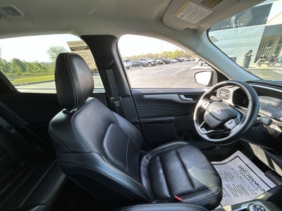 2025 Ford Escape Platinum