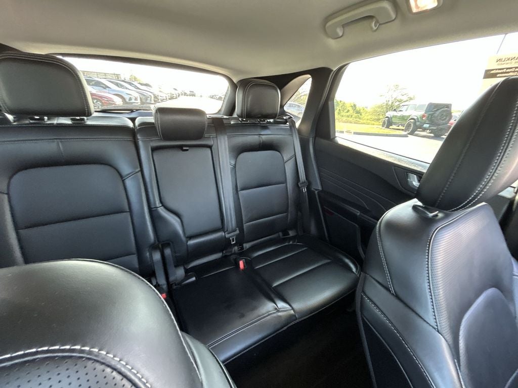 2025 Ford Escape Platinum