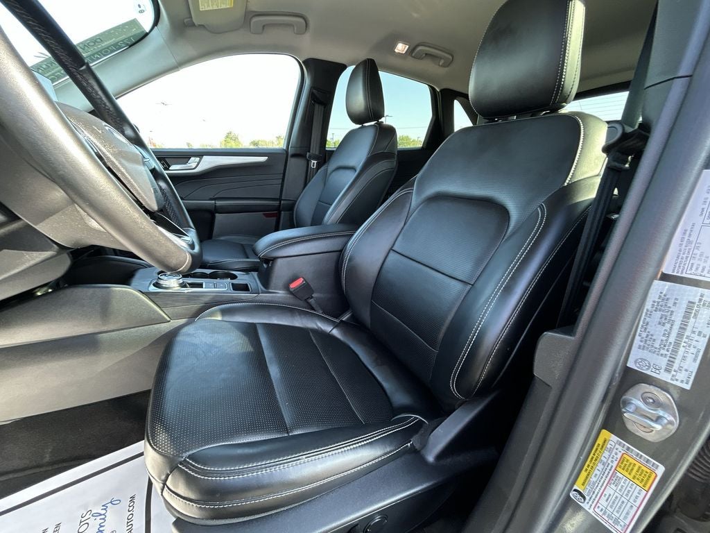 2025 Ford Escape Platinum