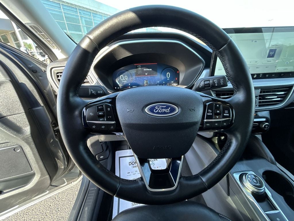 2025 Ford Escape Platinum