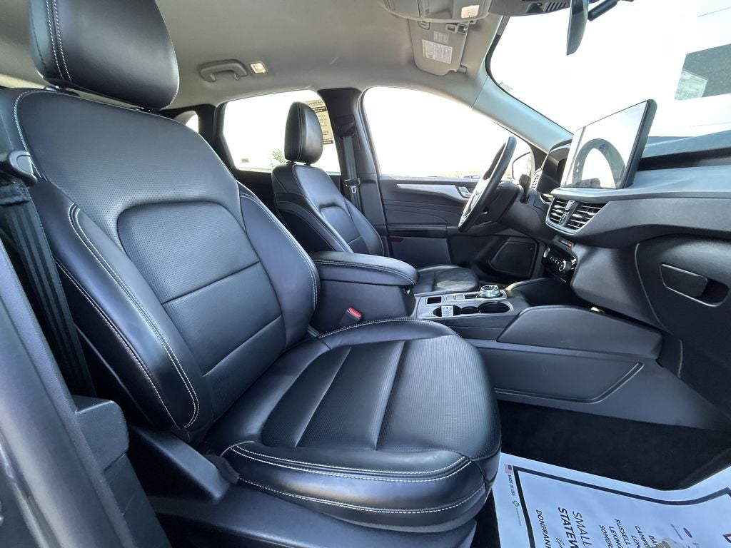 2025 Ford Escape Platinum