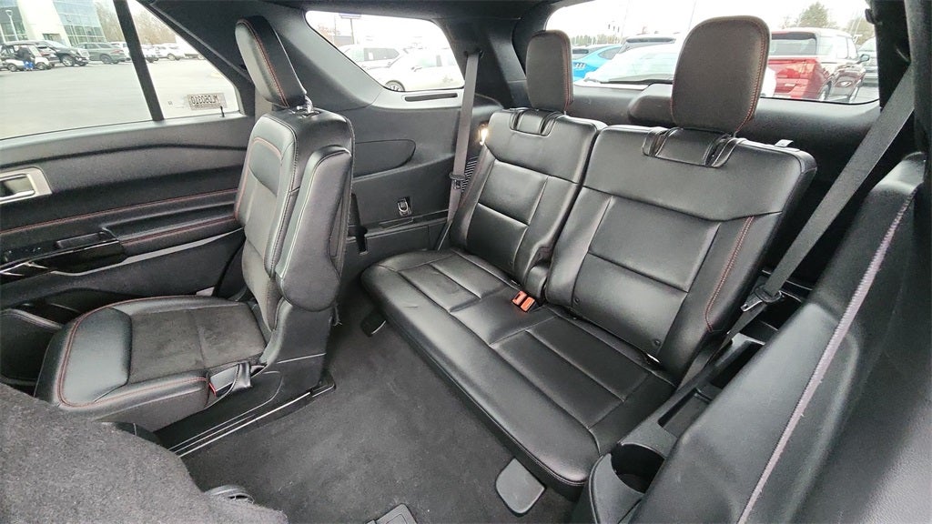 2022 Ford Explorer ST-Line