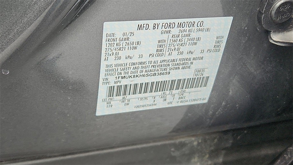 2025 Ford Explorer ST-Line