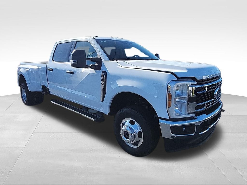 2026 Ford F-350SD XLT DRW