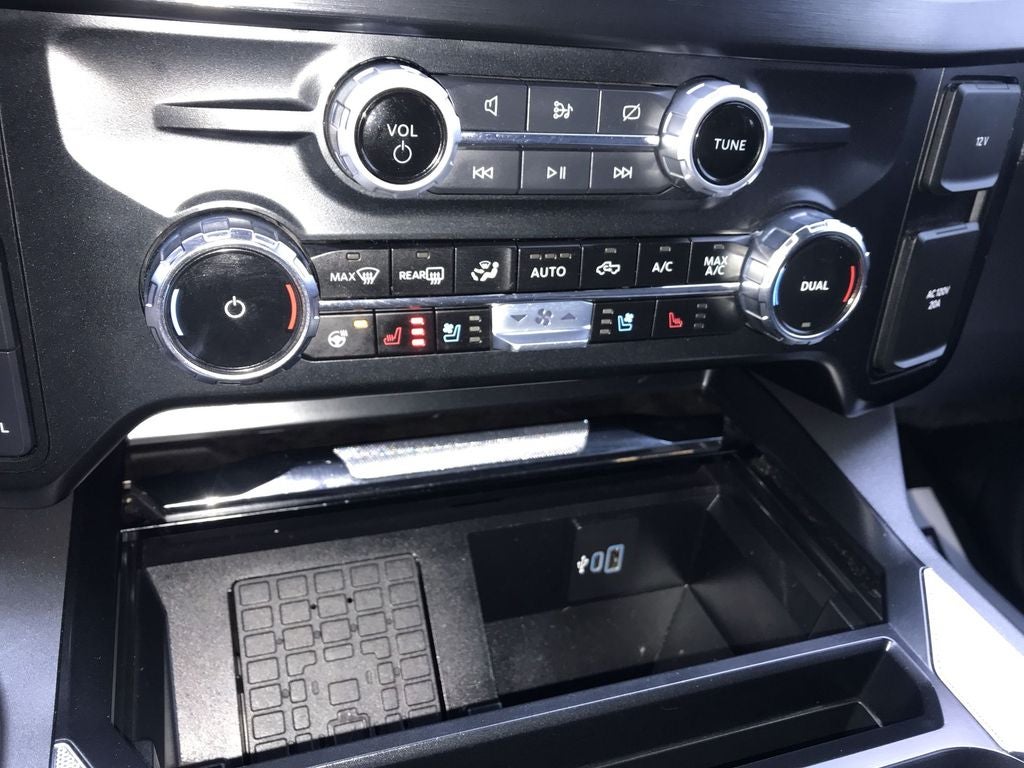 2023 Ford F-450SD Lariat DRW