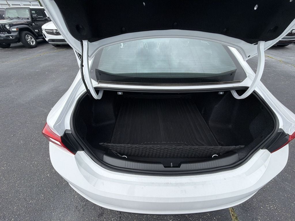 2022 Chevrolet Malibu LS 1FL