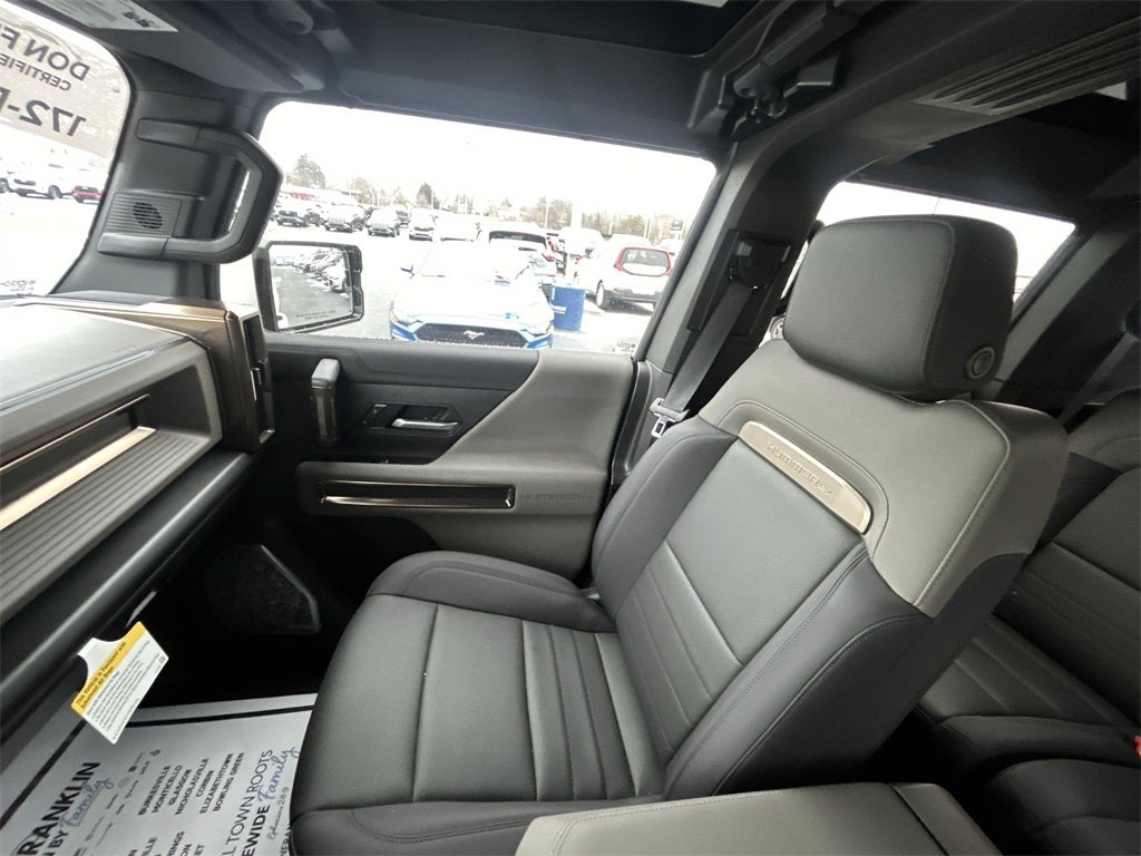 2025 GMC Hummer EV SUV 2X