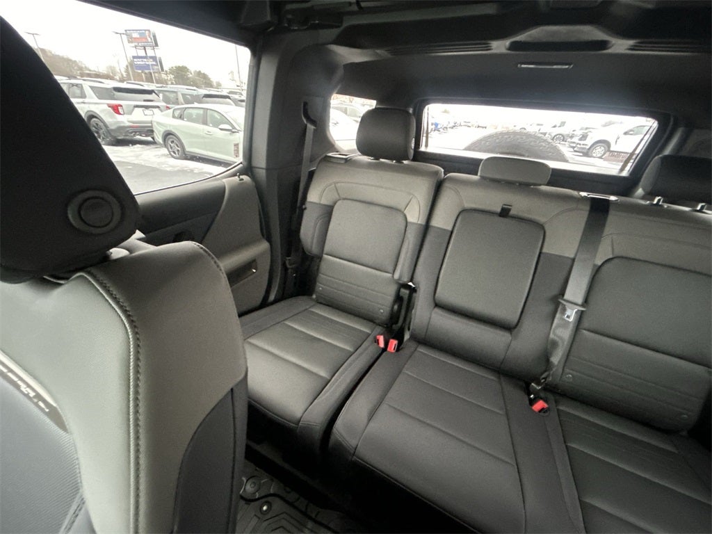 2025 GMC Hummer EV SUV 2X