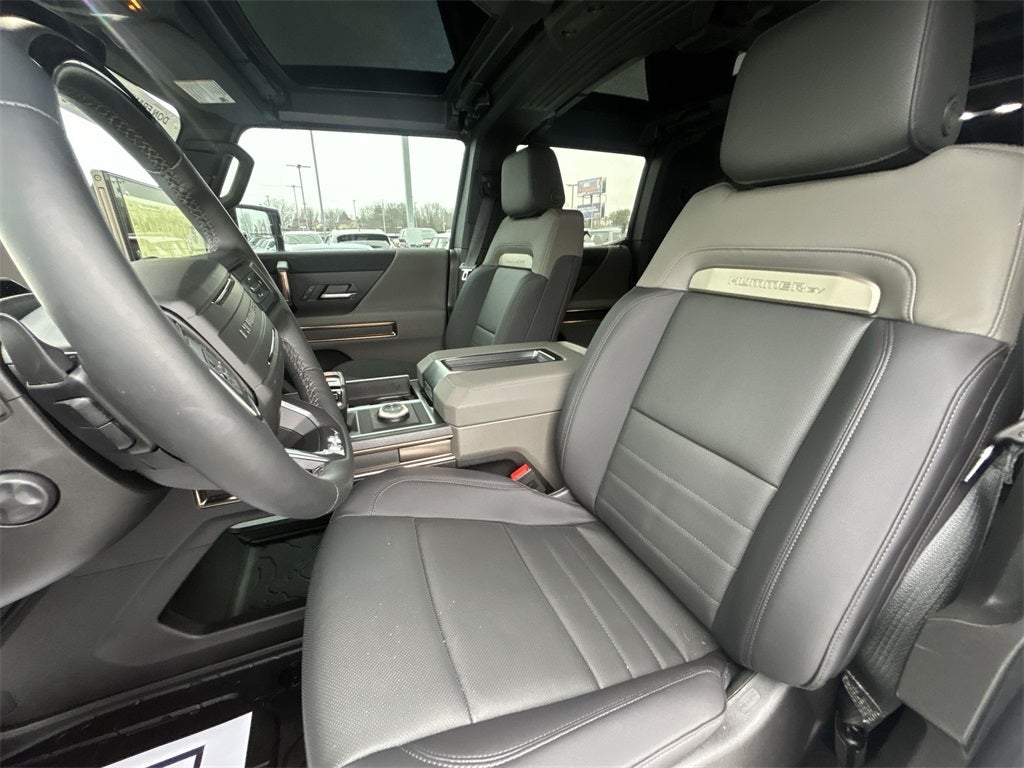 2025 GMC Hummer EV SUV 2X