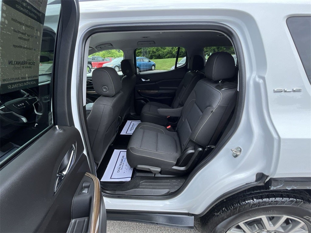 2023 GMC Acadia SLE
