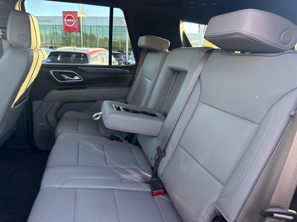 2023 GMC Yukon SLT