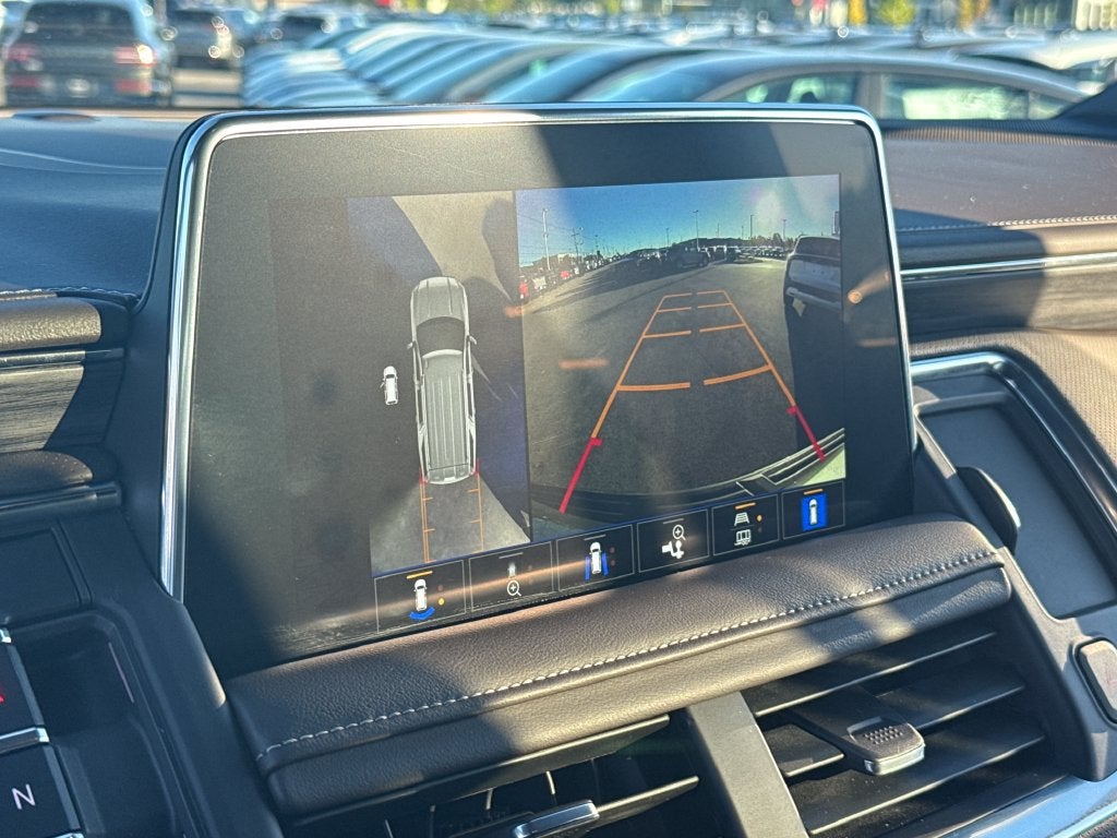 2023 GMC Yukon SLT