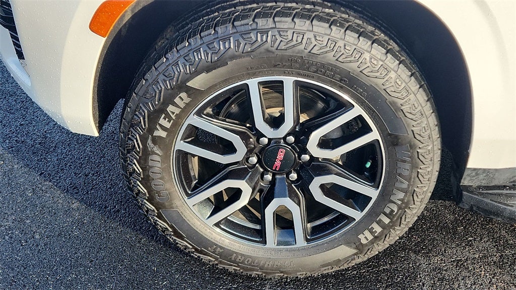 2023 GMC Yukon XL AT4