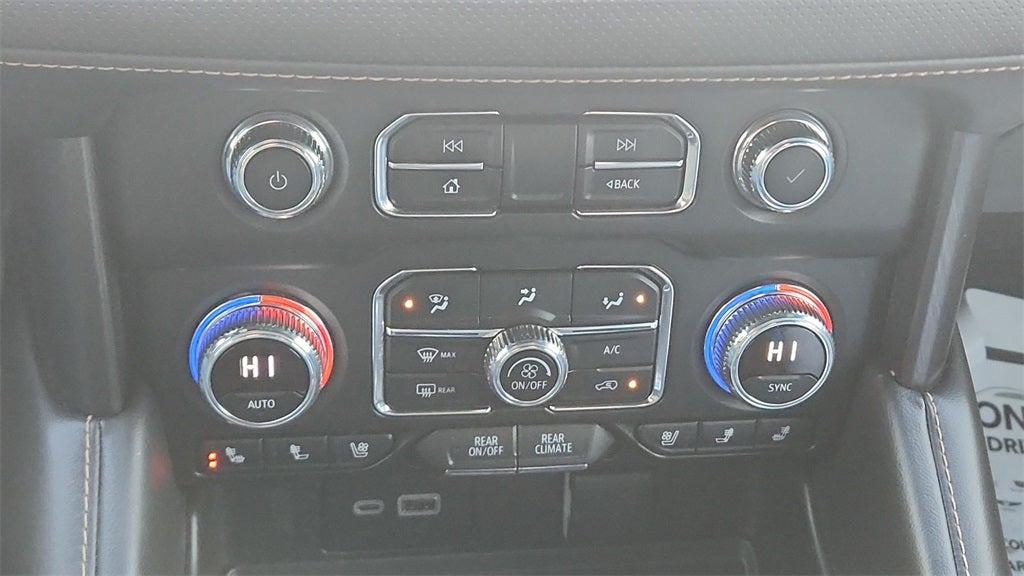 2023 GMC Yukon XL AT4