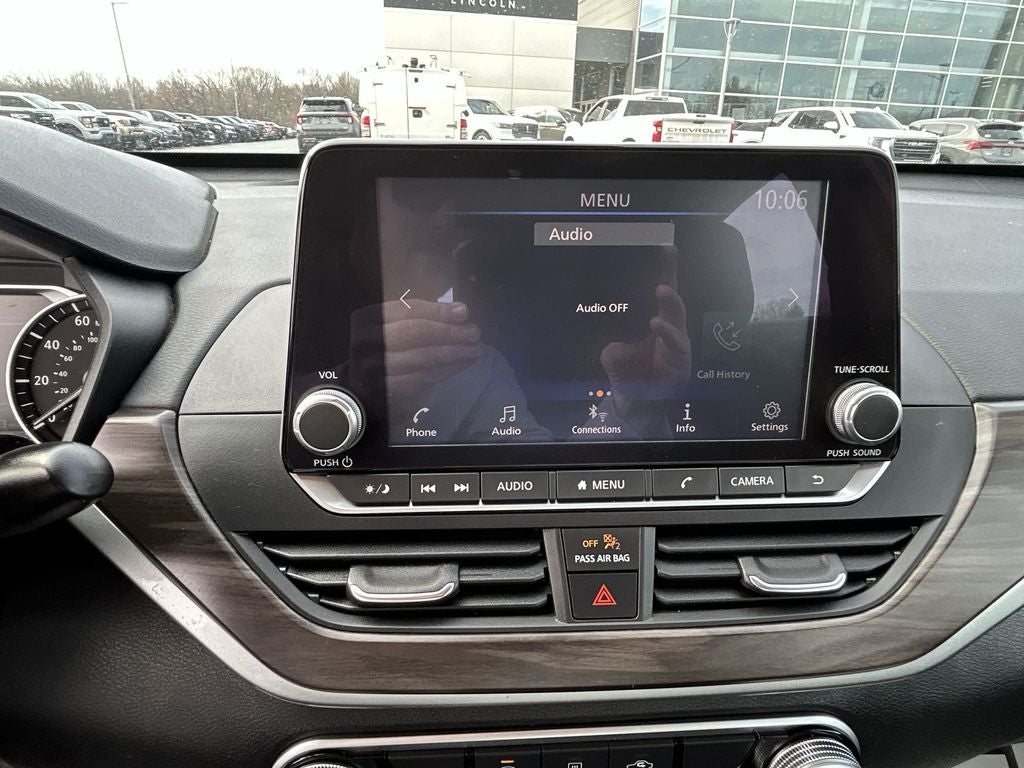 2024 Nissan Altima 2.5 SV