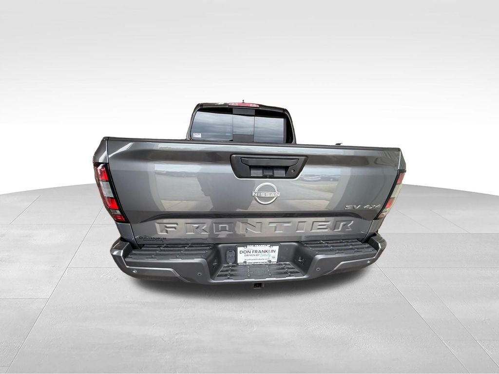 2023 Nissan Frontier SV