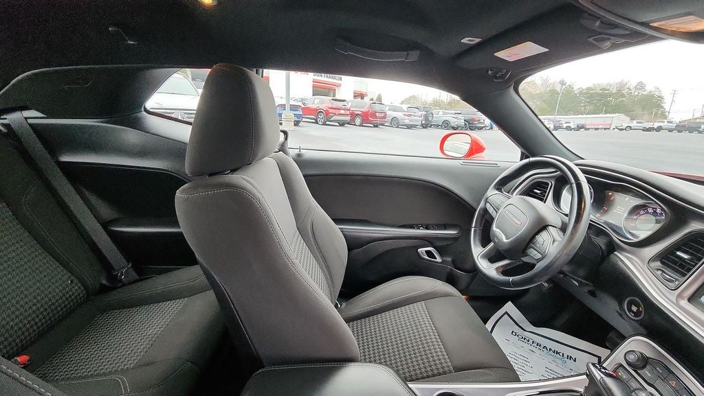 2019 Dodge Challenger SXT