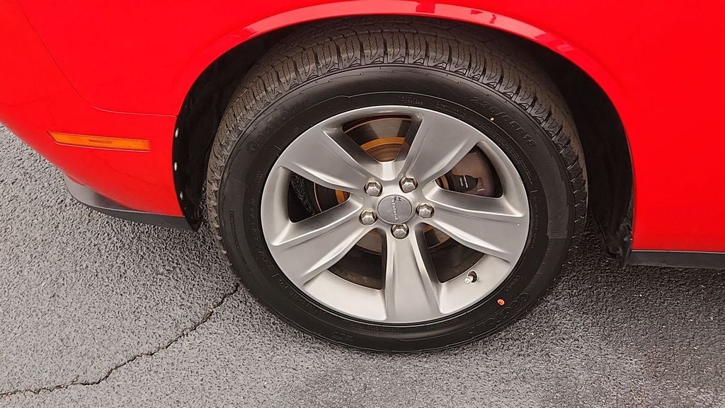 2019 Dodge Challenger SXT