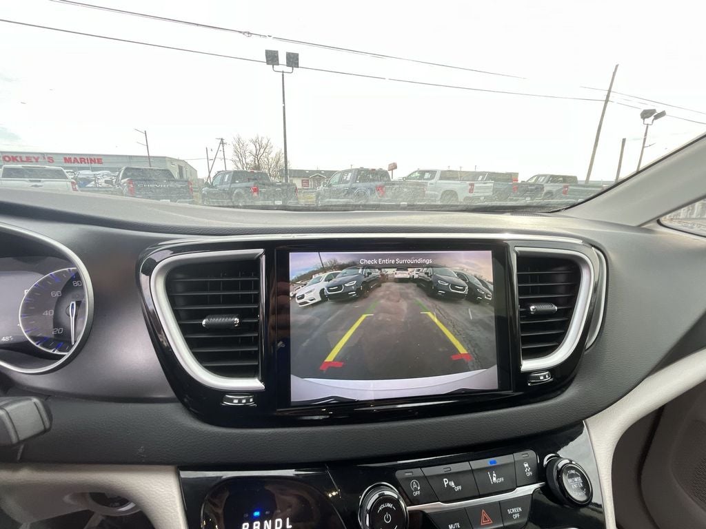 2024 Chrysler Pacifica Touring L