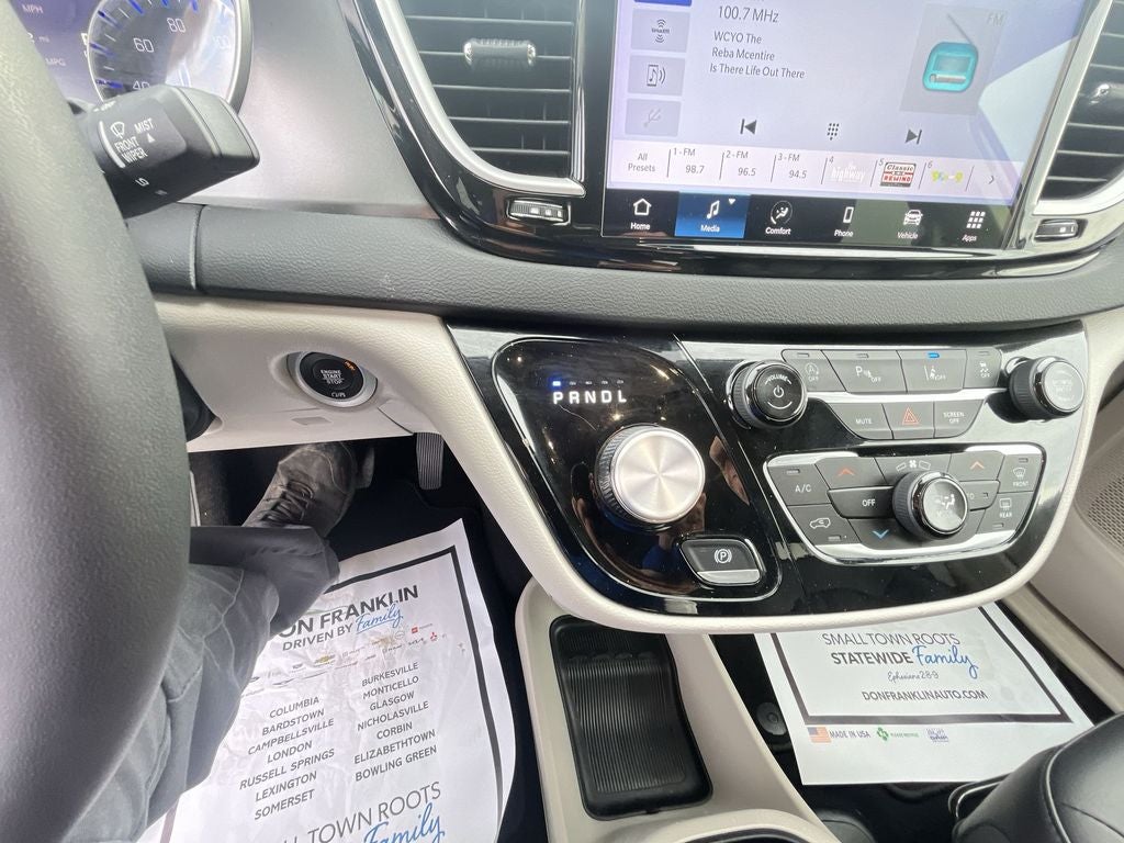 2024 Chrysler Pacifica Touring L