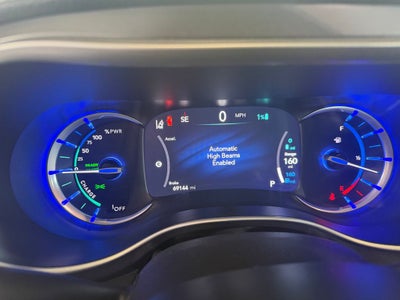 2023 Chrysler Pacifica Hybrid Touring L