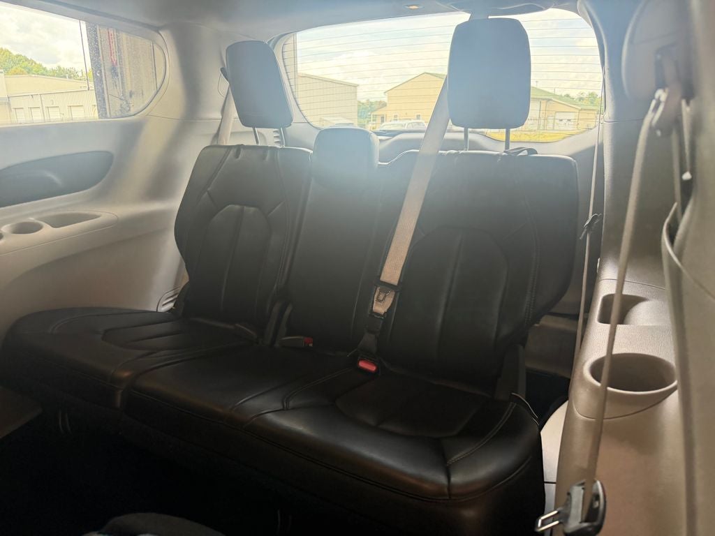 2023 Chrysler Pacifica Hybrid Touring L