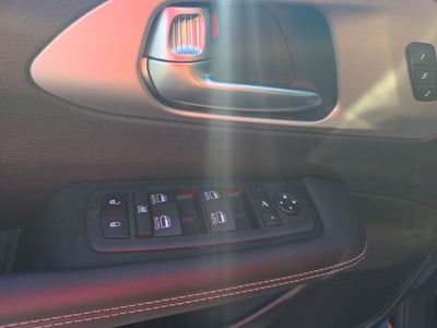 2024 Chrysler Pacifica Limited S APPEARANCE PKG