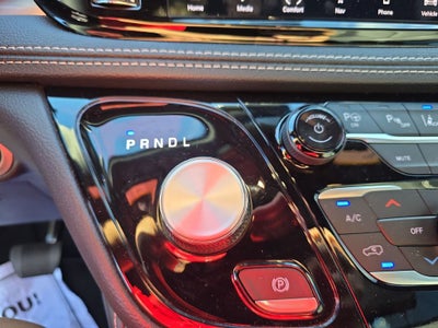 2024 Chrysler Pacifica Limited S APPEARANCE PKG