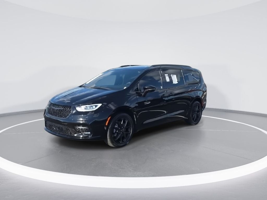 2024 Chrysler Pacifica Limited S APPEARANCE PKG