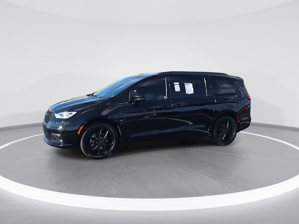 2024 Chrysler Pacifica Limited S APPEARANCE PKG