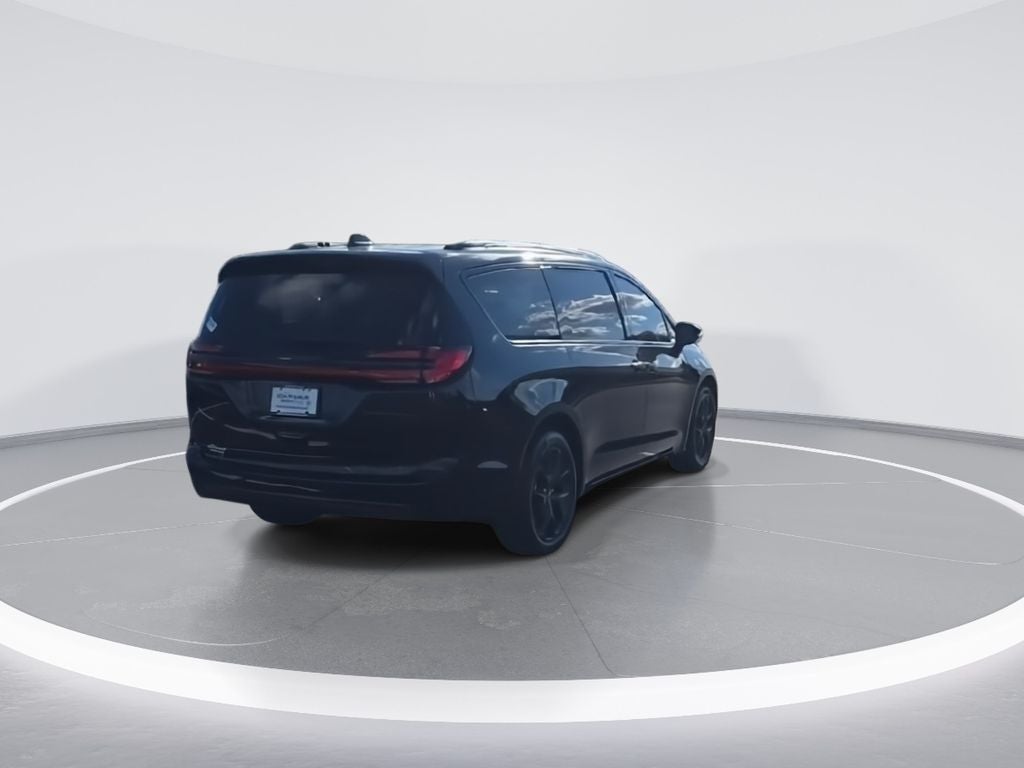 2024 Chrysler Pacifica Limited S APPEARANCE PKG