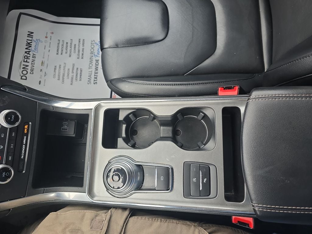 2022 Ford Edge Titanium