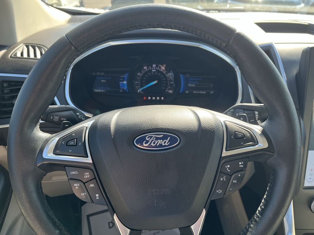 2021 Ford Edge Titanium