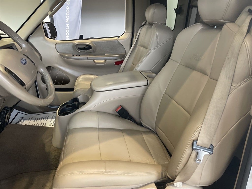 2003 Ford F-150 Lariat