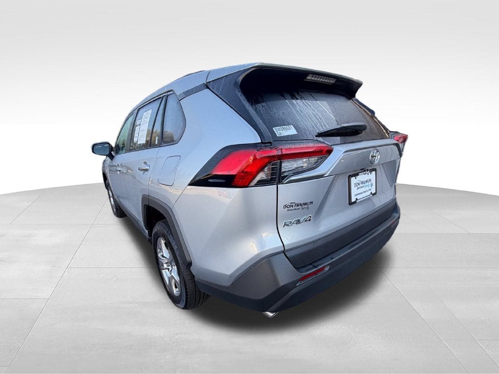 2025 Toyota RAV4 XLE