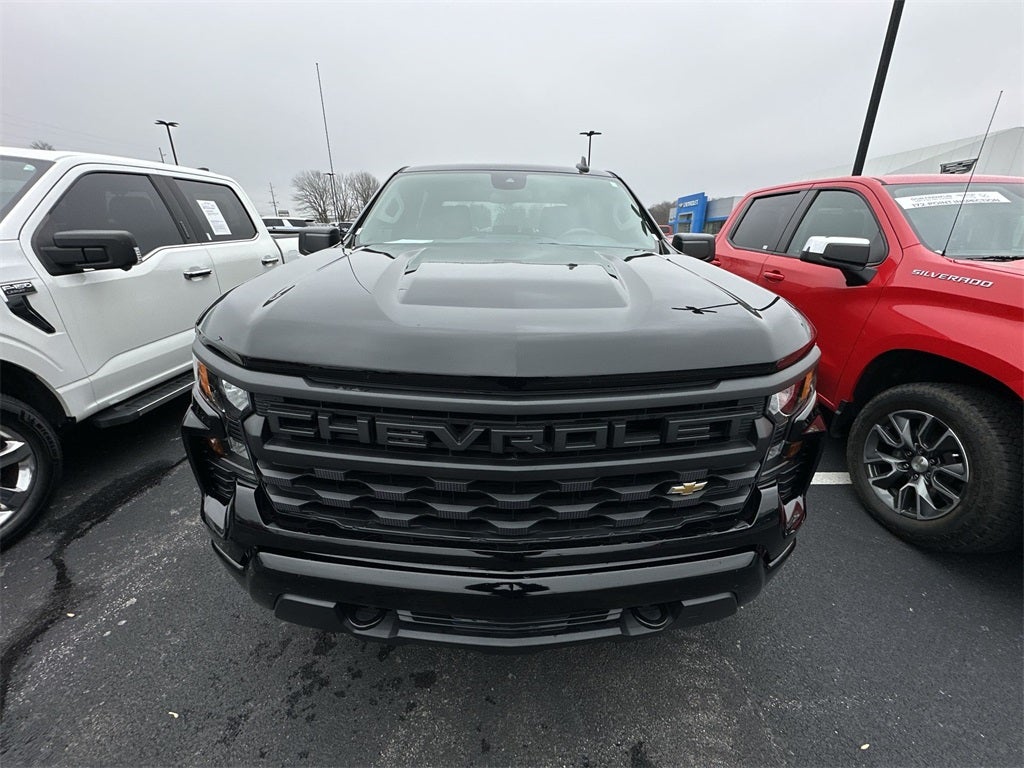 2025 Chevrolet Silverado 1500 Custom
