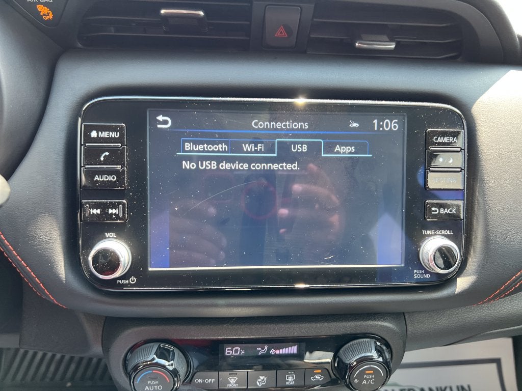 2024 Nissan Kicks SR