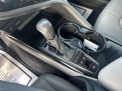 2020 Toyota Camry Hybrid SE