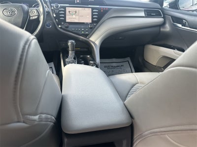 2020 Toyota Camry Hybrid SE