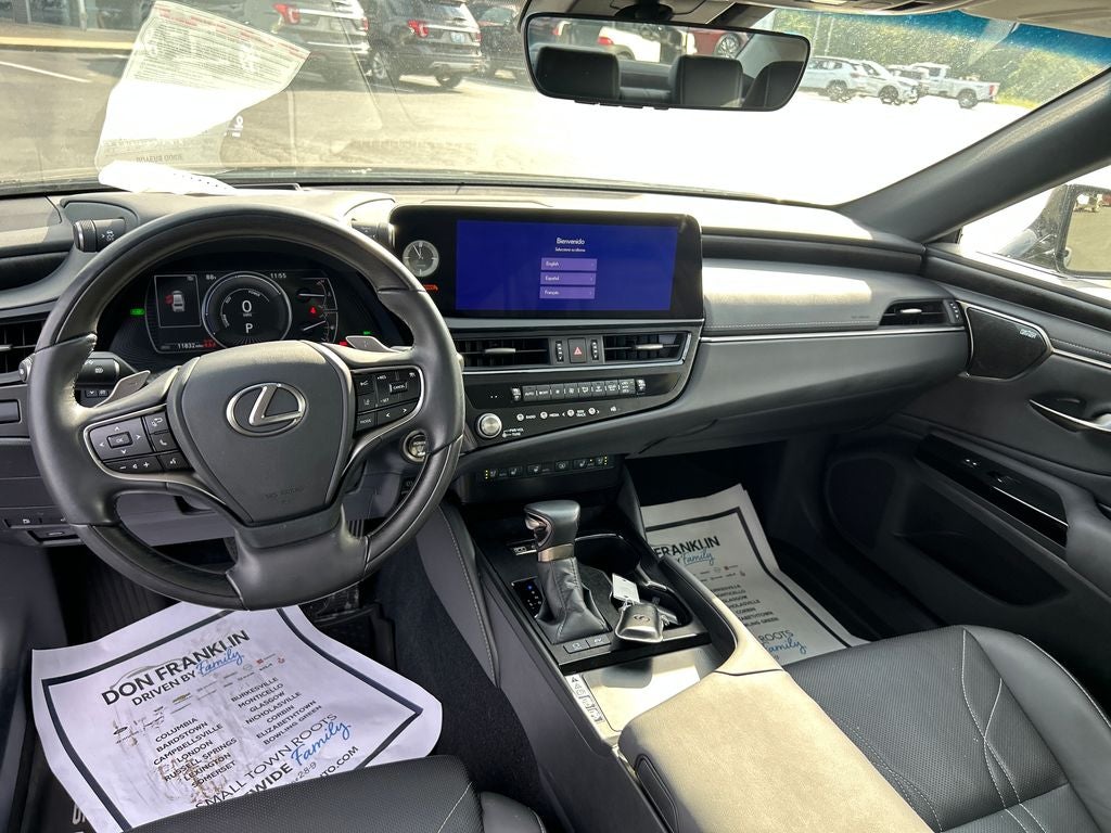 2024 Lexus ES 300h Luxury